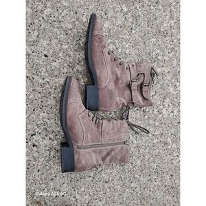 Seychelles Suede Tan Leather Boots with laces and Zipper Women size 9